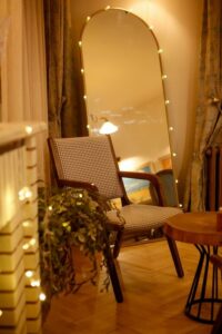 Simple Tips for Creating a Cozy and Inviting Living Space at Home